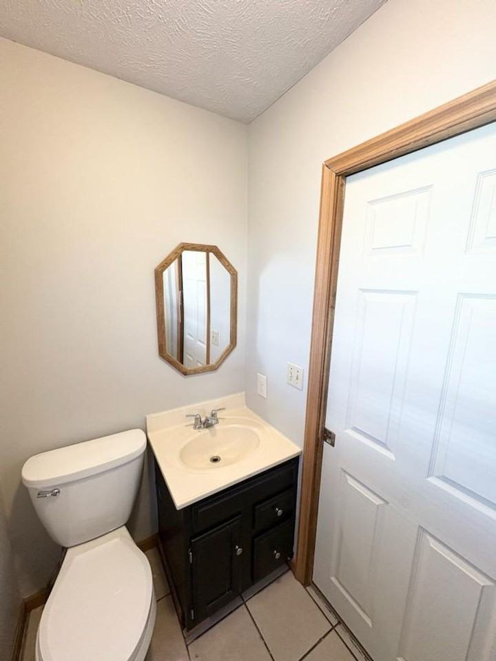 1102 N Madison St - Photo 5 of 20