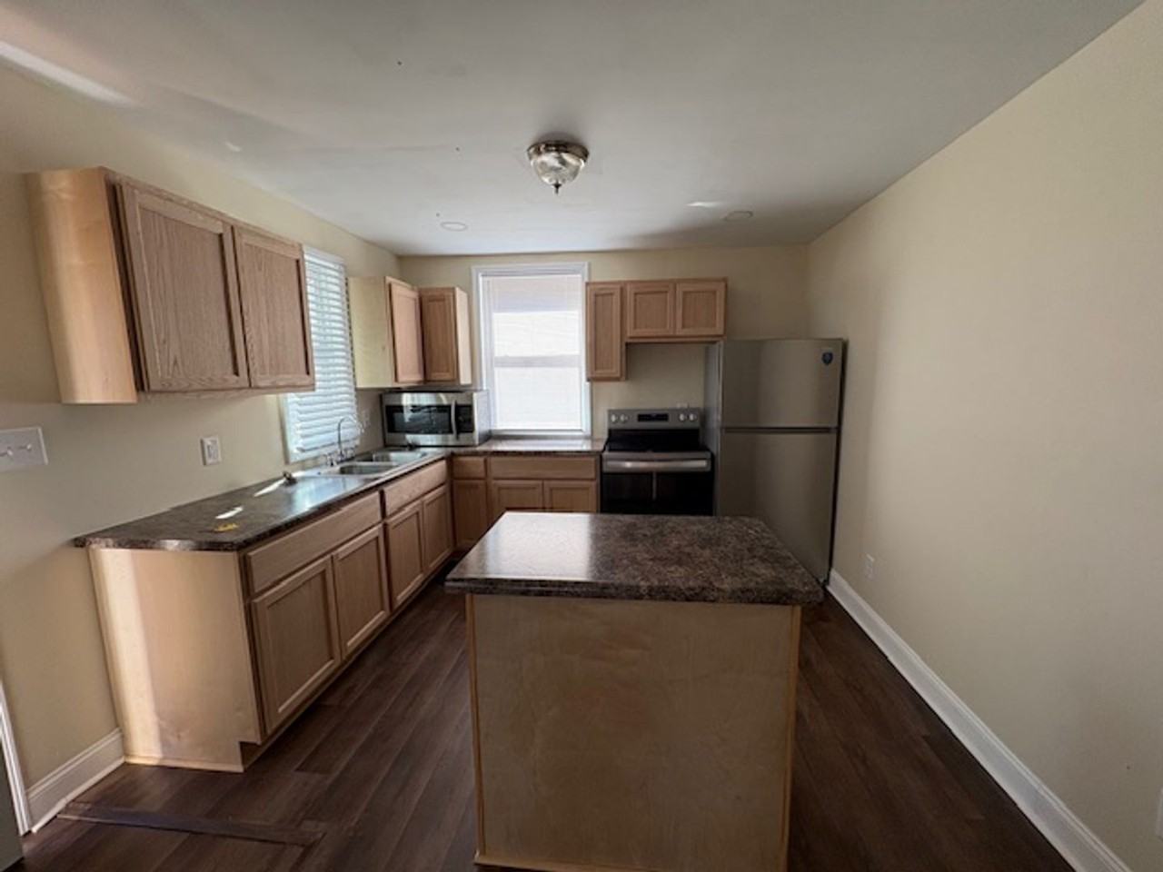 3826 John Marshall Rd - Photo 4 of 12