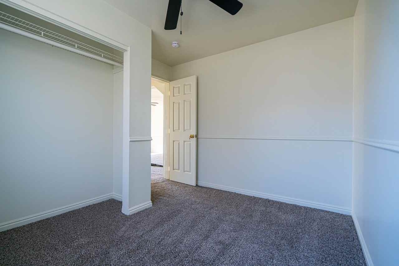 Spacious & Updated 5 Bed Home in Prime Ogden Location - Photo 7 of 27