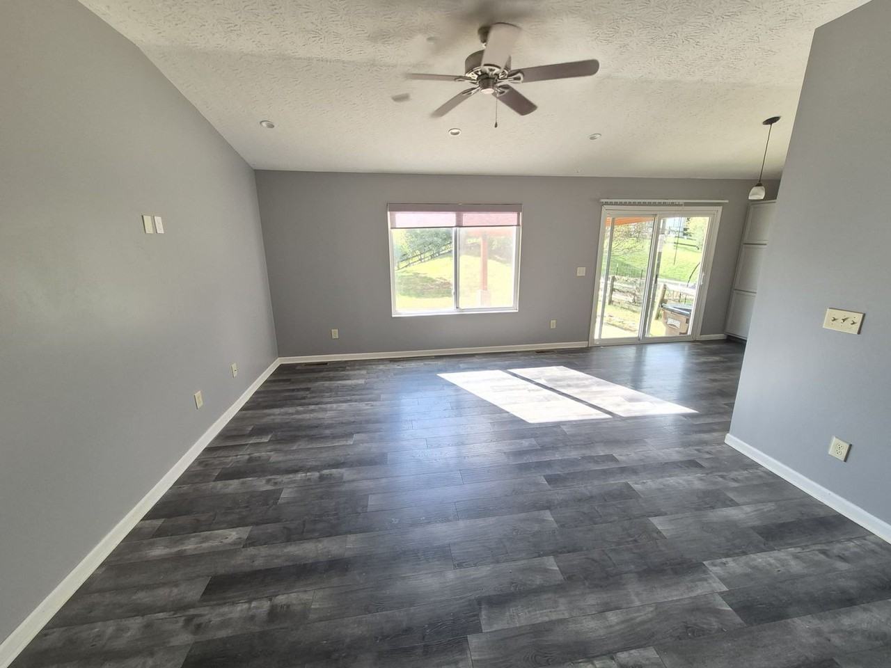 2258 Antoinette Way - Photo 2 of 18