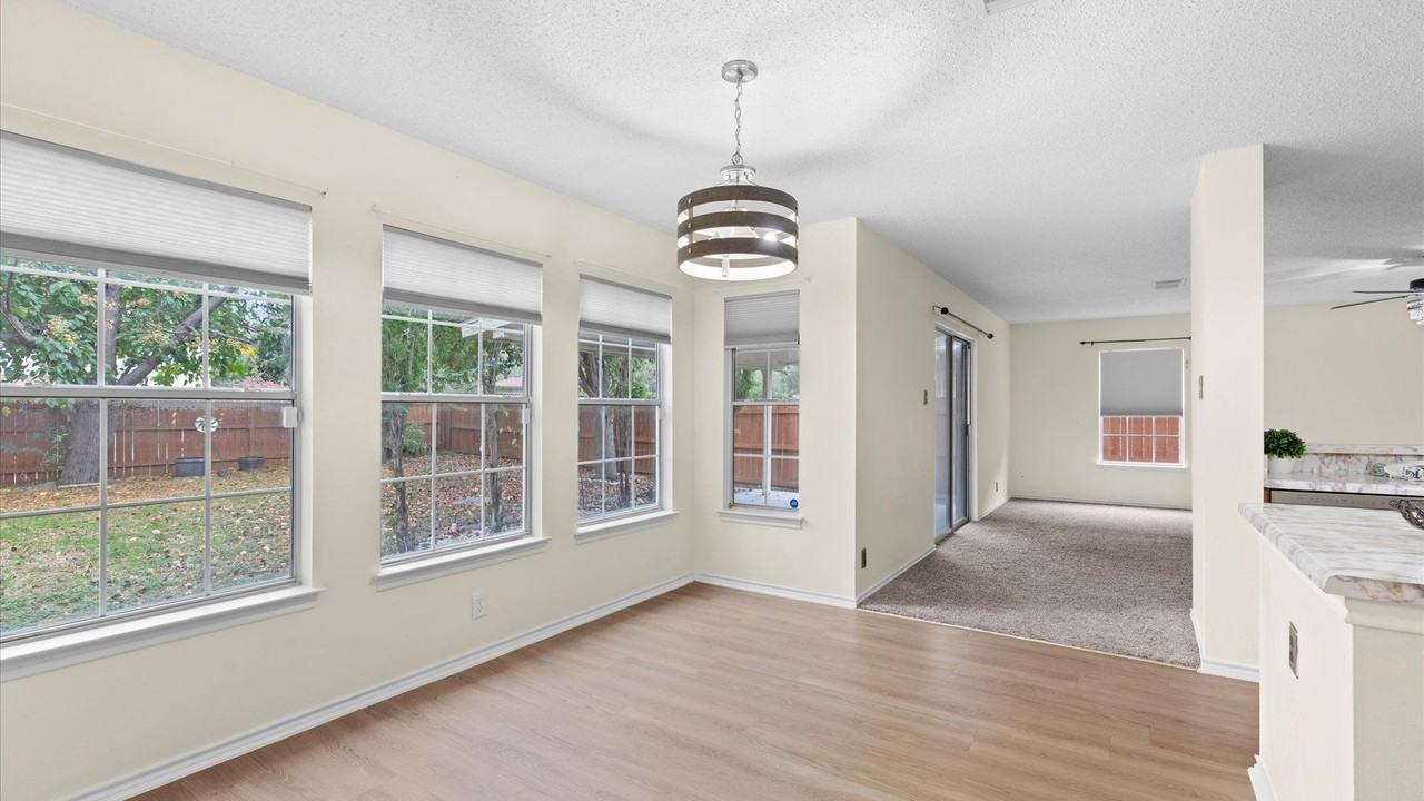 10515 Westfield Pl - Photo 4 of 26