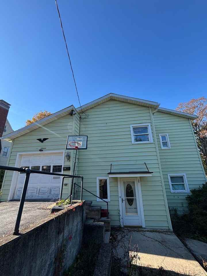 216 Leon St - Photo 3 of 20