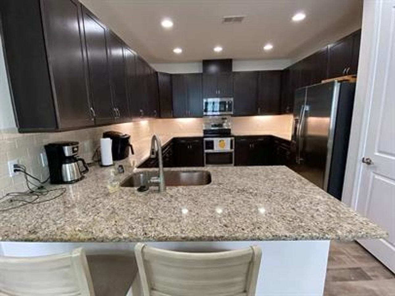 291 Summertime Pl - Photo 4 of 12