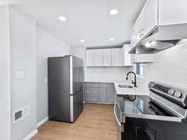 featured image of 326 Driscoll Ave