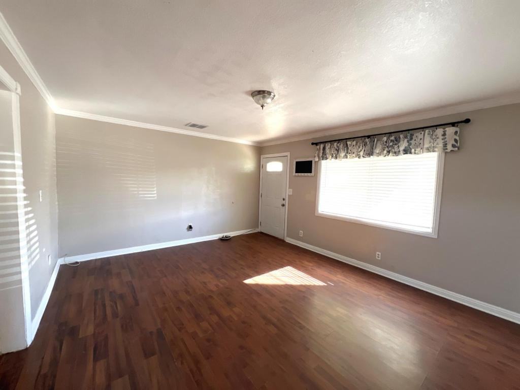 13237 E Avenue W8 - Photo 4 of 24