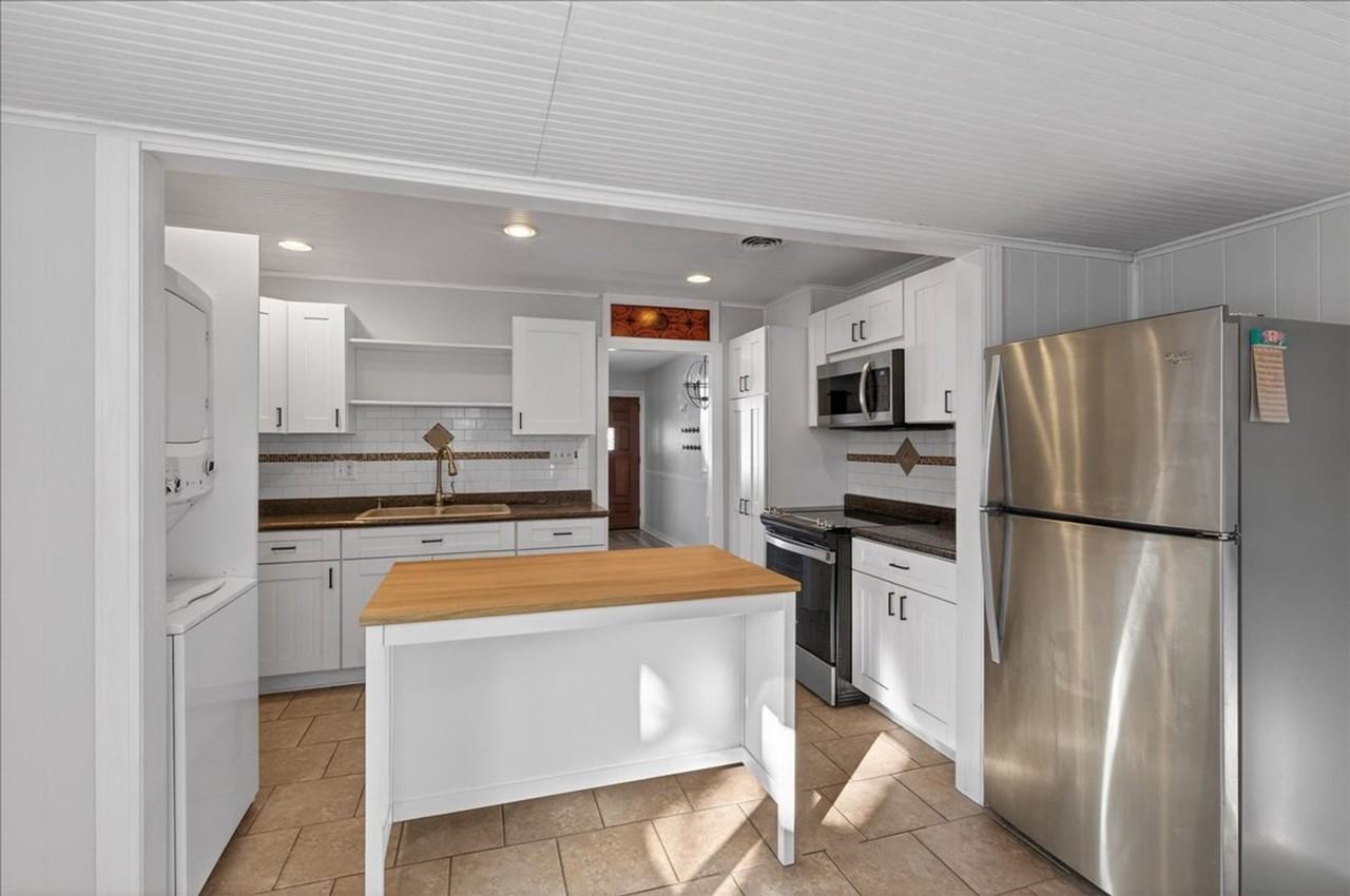 4911 Barlow Dr - Photo 7 of 15