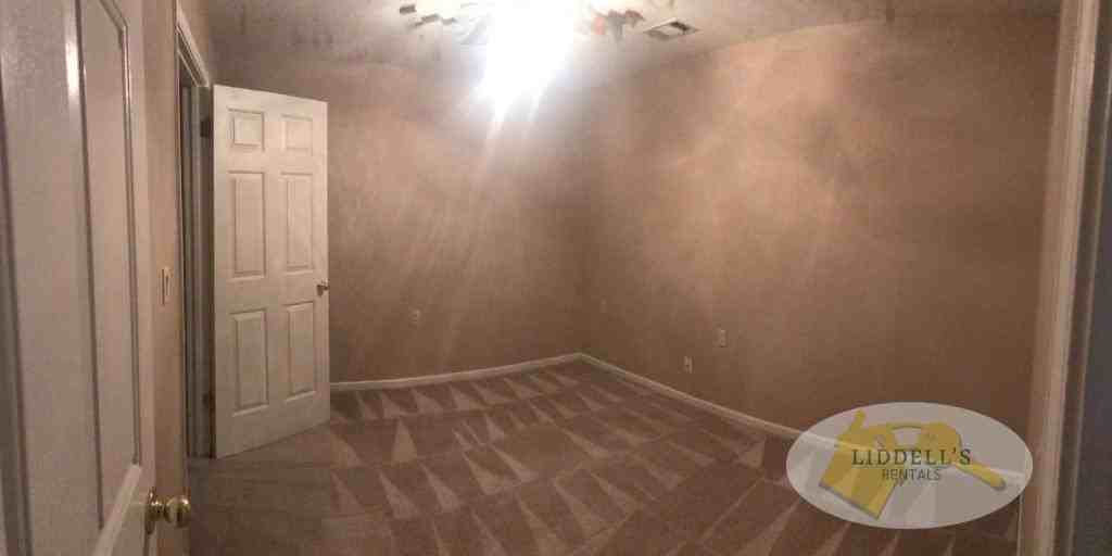 1917 Mockingbird Ln #3 - Photo 6 of 14