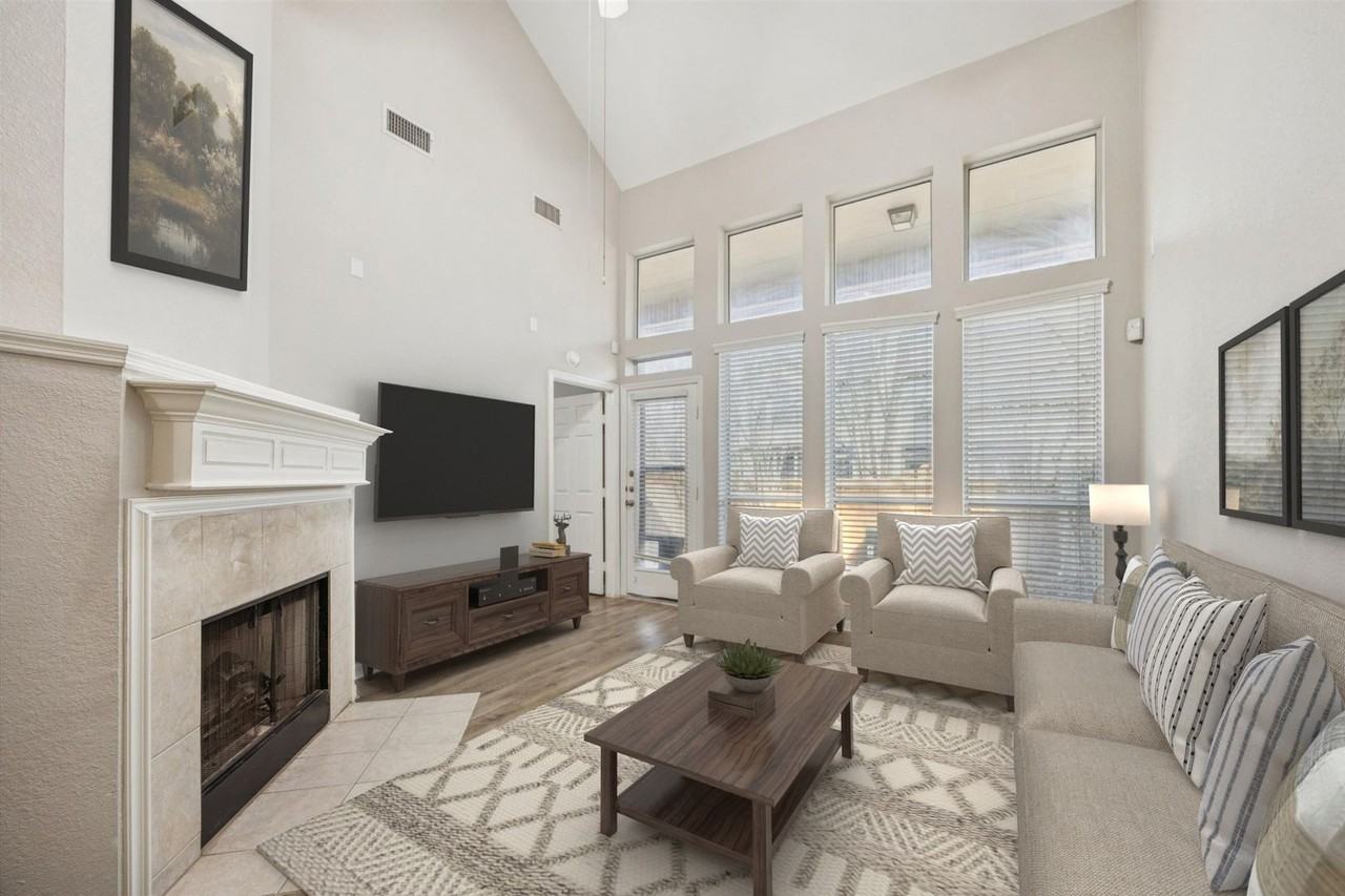 10834 Bay Bridge Dr - Photo 3 of 14