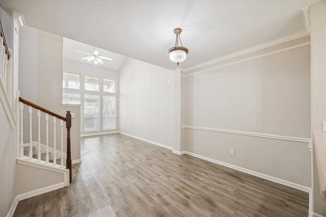 10834 Bay Bridge Dr - Photo 5 of 14