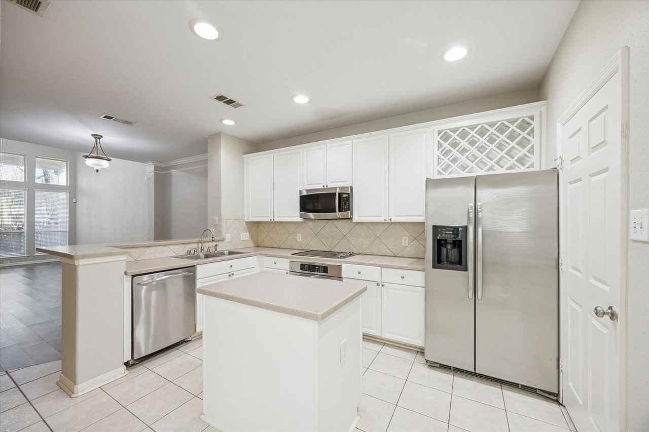 10834 Bay Bridge Dr - Photo 7 of 14