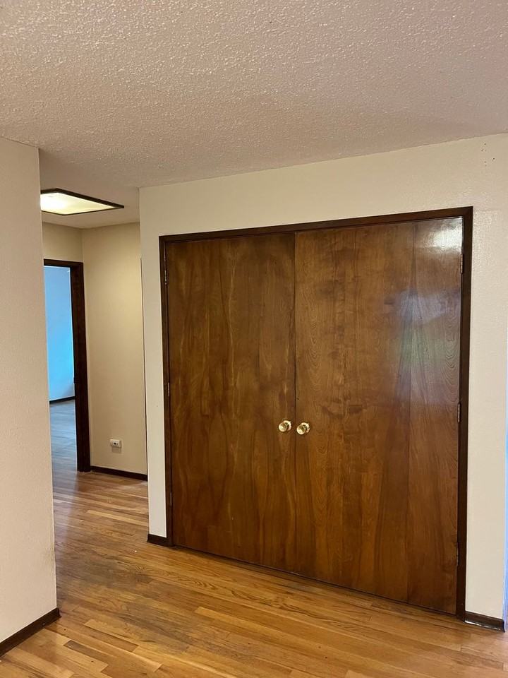 1113 Missoula Ave - Photo 7 of 31