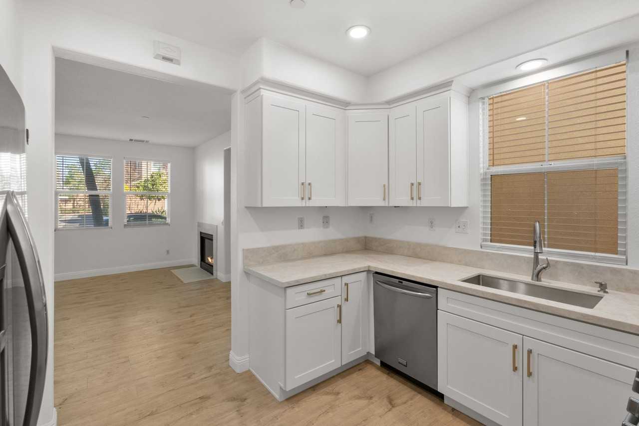 3335 Hatten Ln - Photo 5 of 16