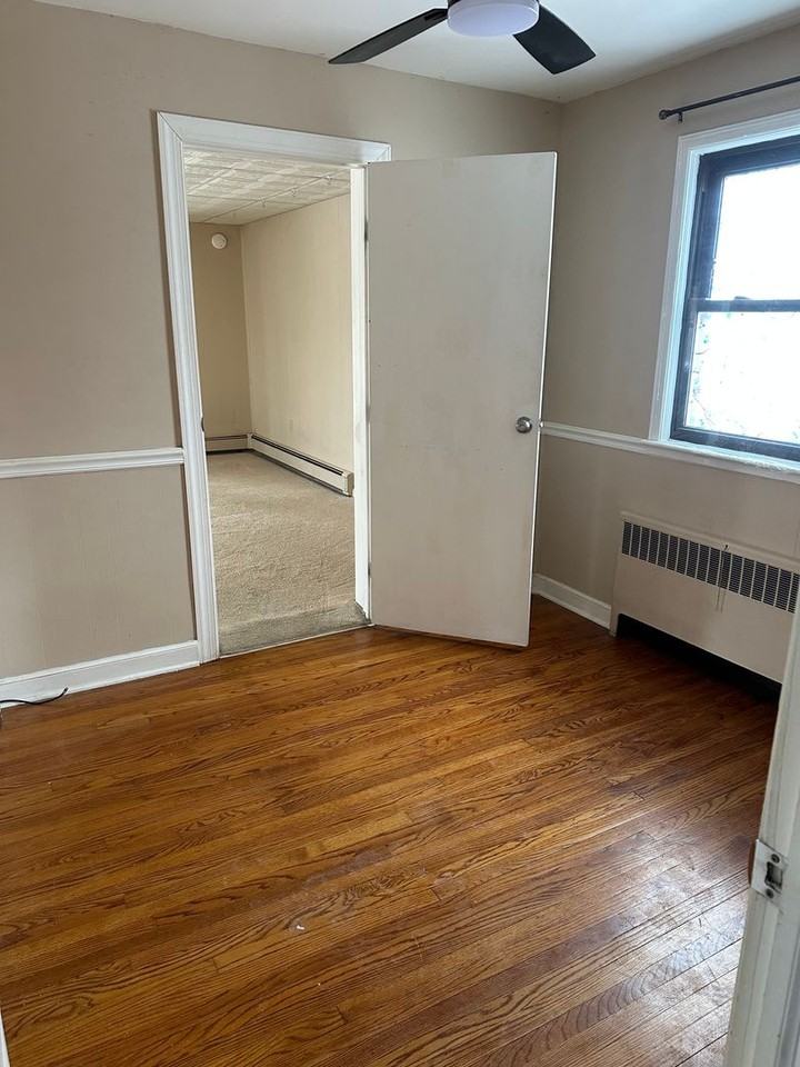 2056 N Sherman St - Photo 6 of 9