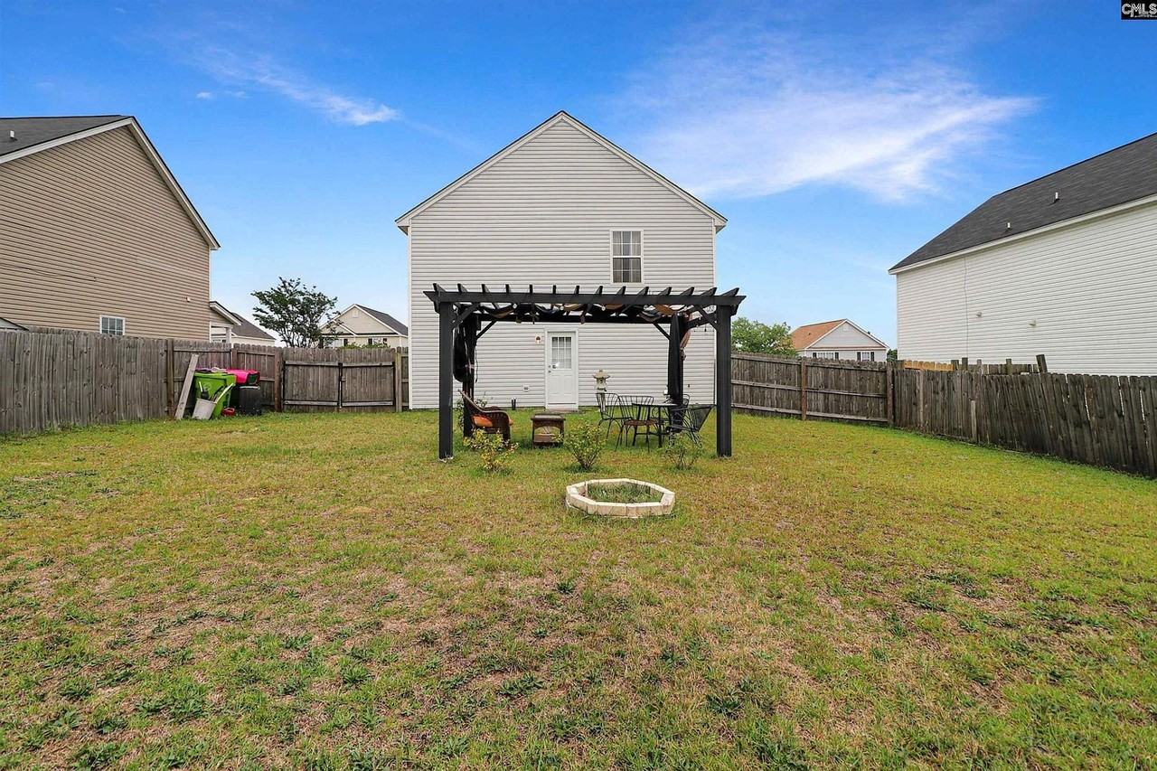 1306 Waverly Place Dr - Photo 4 of 25