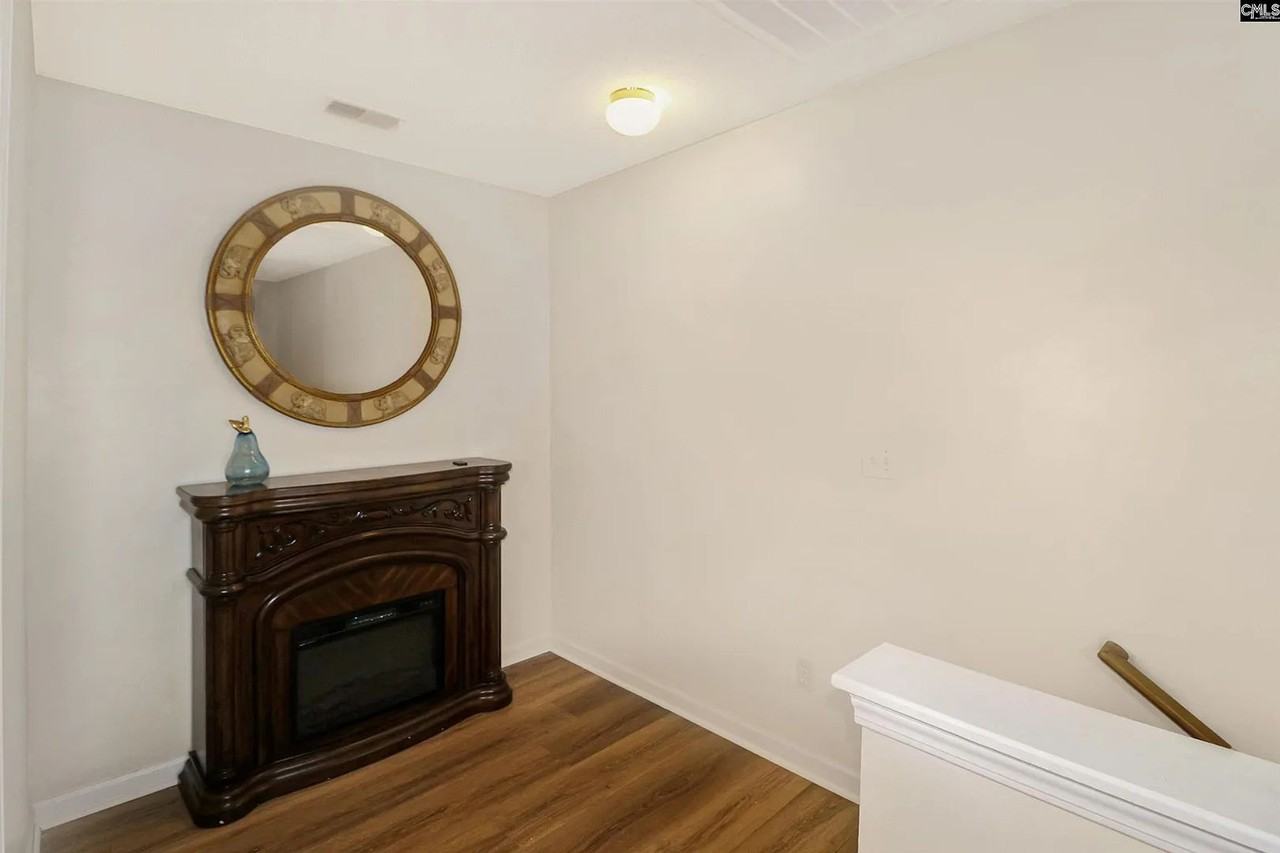 1306 Waverly Place Dr - Photo 6 of 25