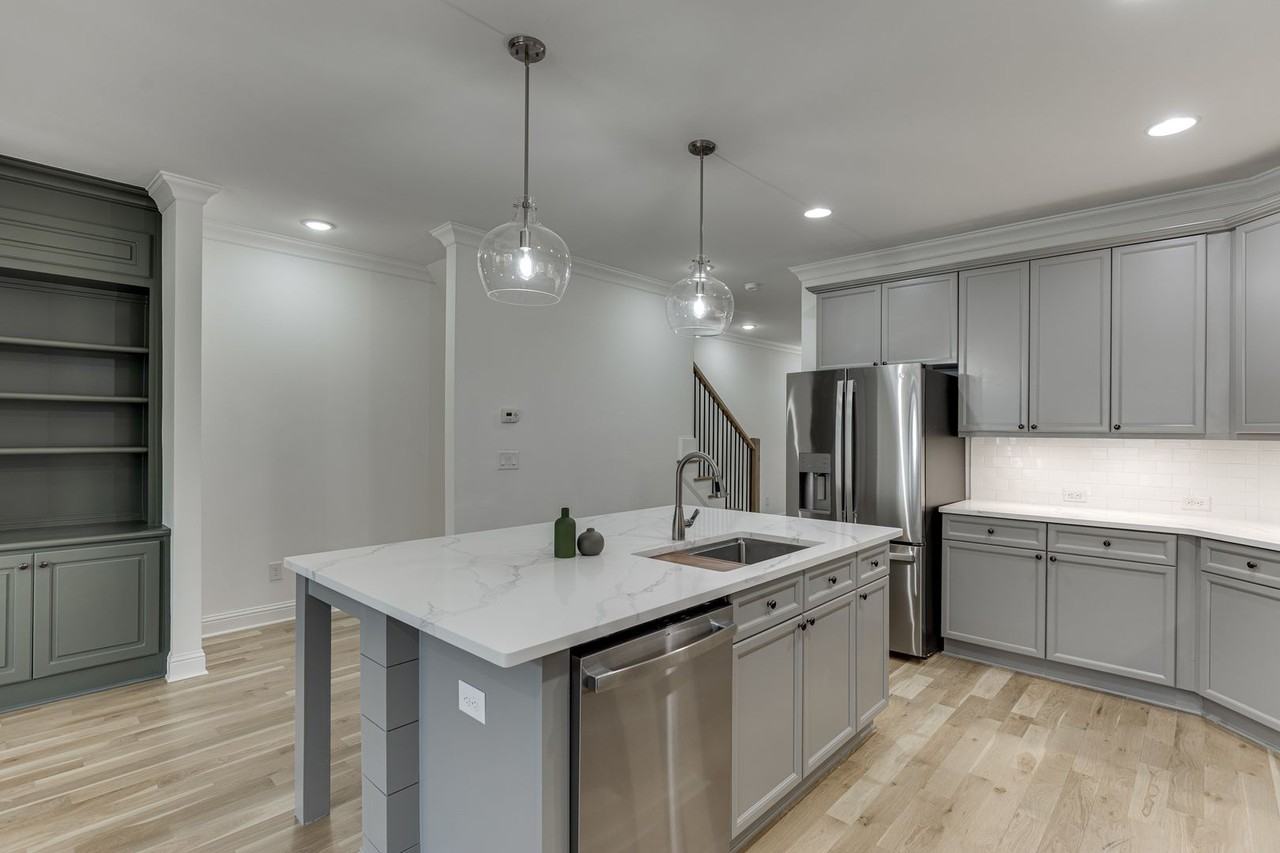 10674 Weir Way - Photo 7 of 41