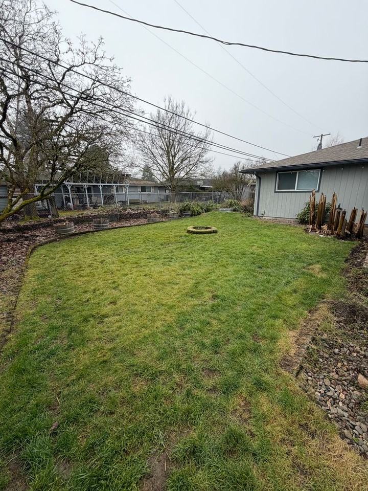 1410 27th Ave Se - Photo 3 of 24