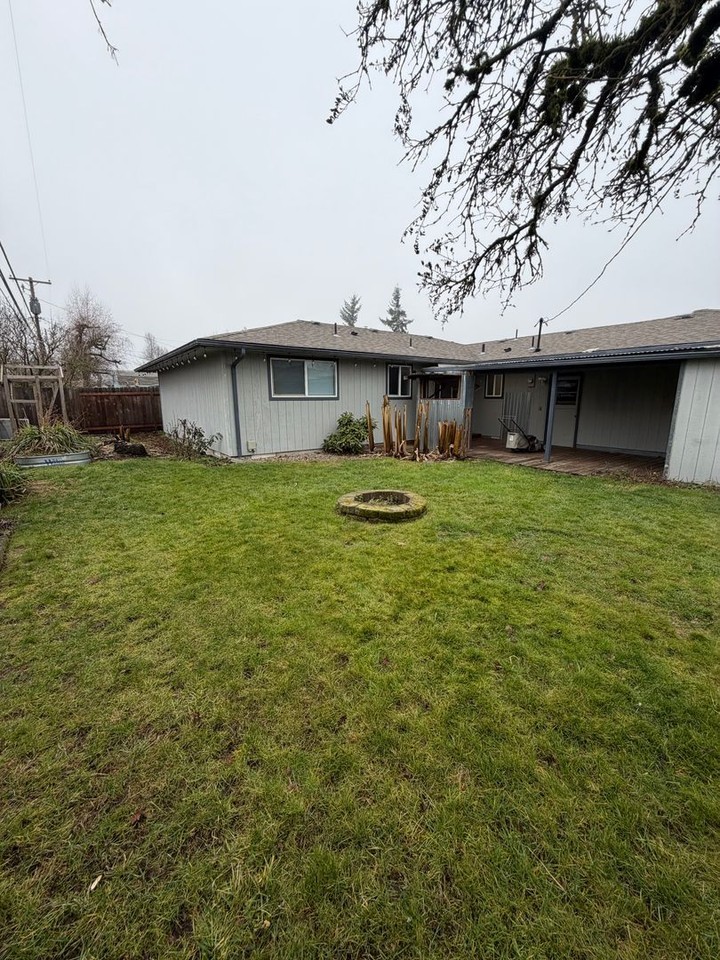 1410 27th Ave Se - Photo 5 of 24