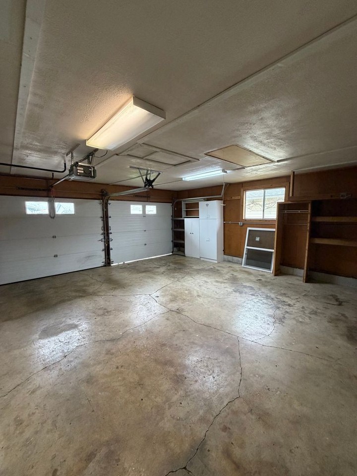 1410 27th Ave Se - Photo 6 of 24