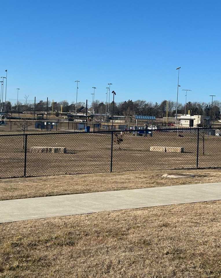 1736 Decarsky Ct - Photo 3 of 6