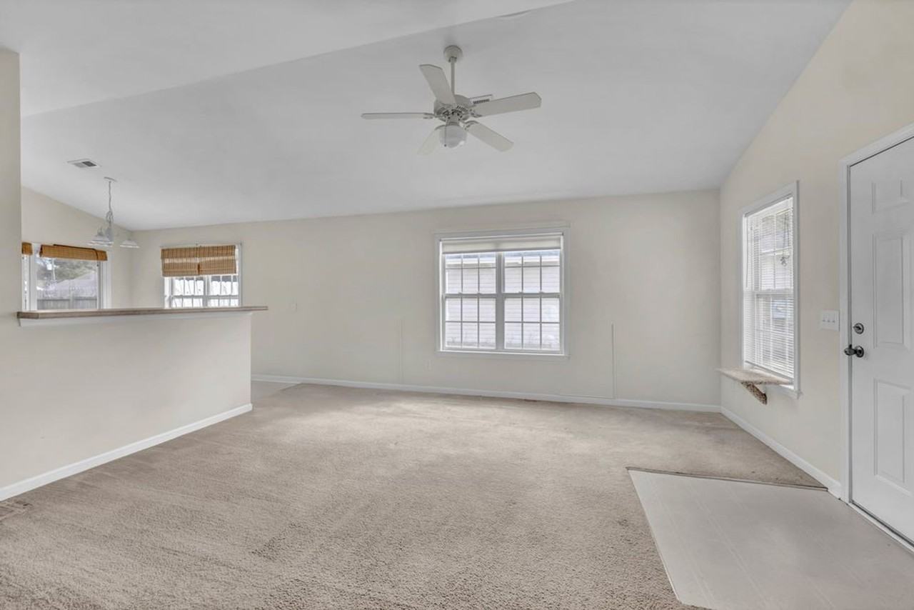 2029 Jackson St - Photo 3 of 31