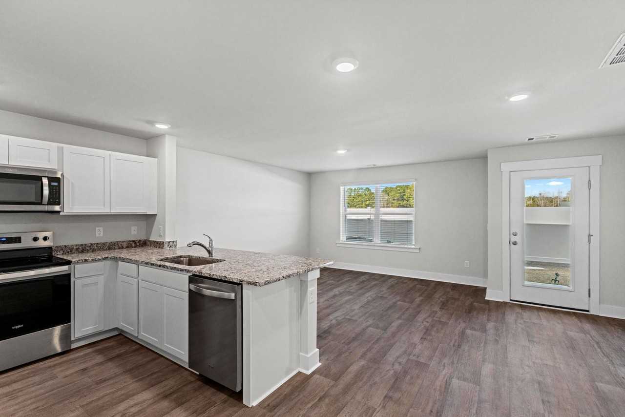 107 N Grassland Rd - Photo 5 of 24