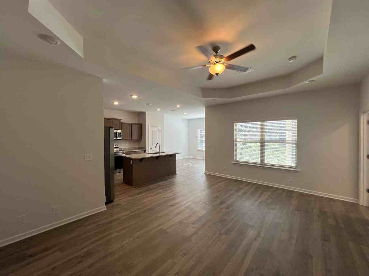 513 Crimper Ln - Photo 3 of 26