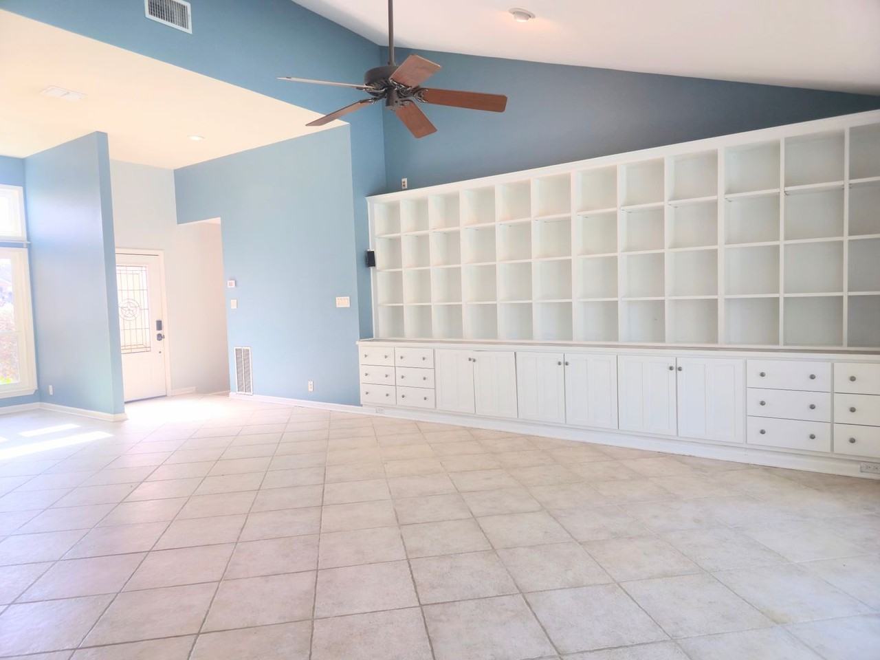 6321 Bowman Rdg - Photo 6 of 29