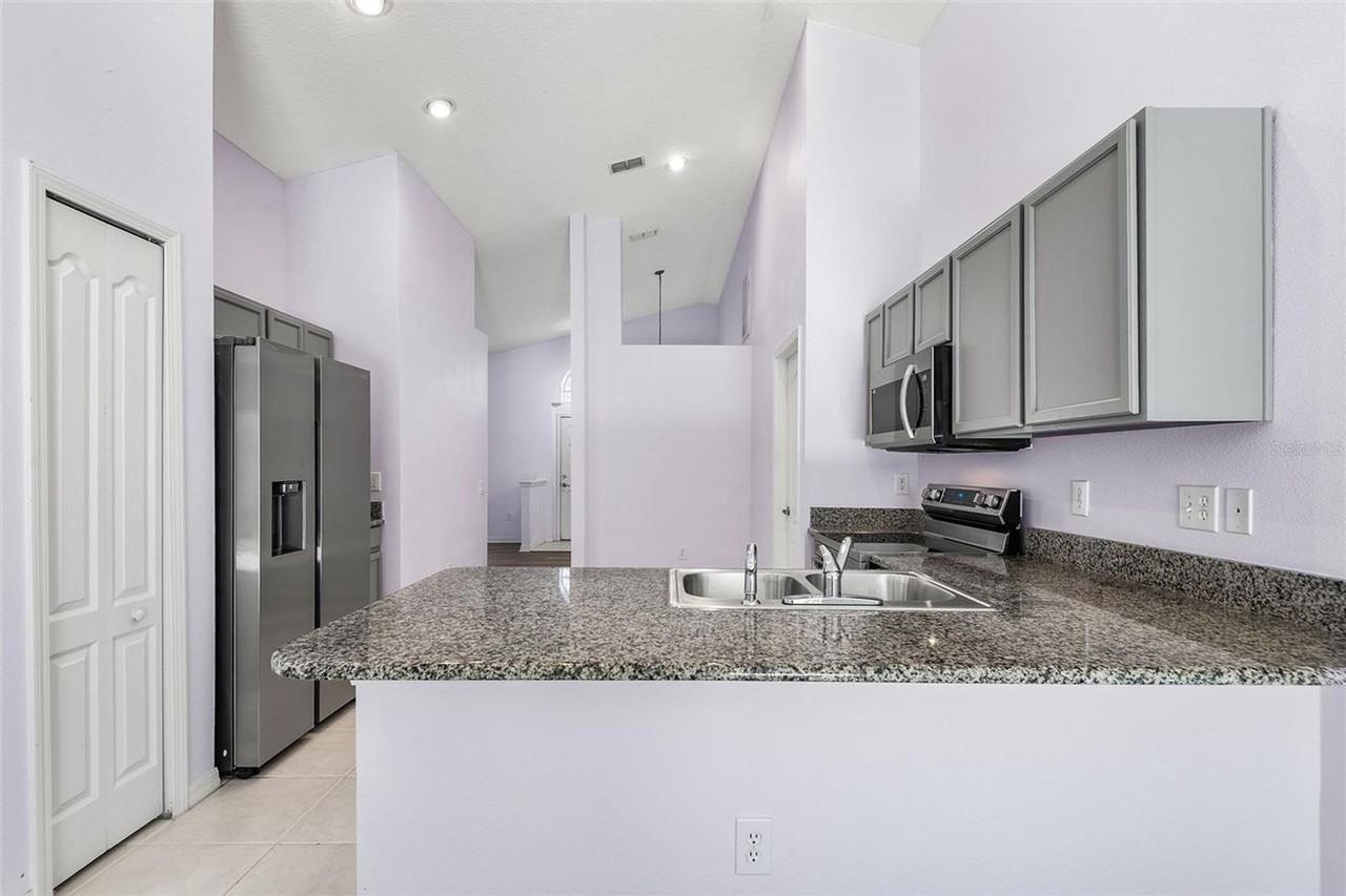 5033 Glenburne Dr - Photo 6 of 15