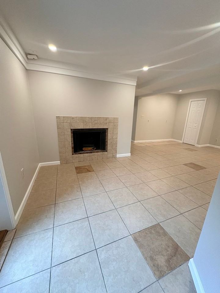 20031 6th Ave Ne - Photo 7 of 26