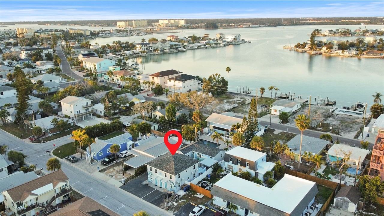 14135 Palm St - Photo 2 of 17