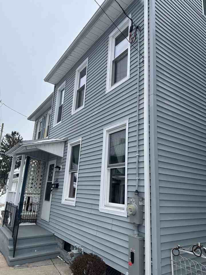 515 Pershing Ave - Photo 3 of 26