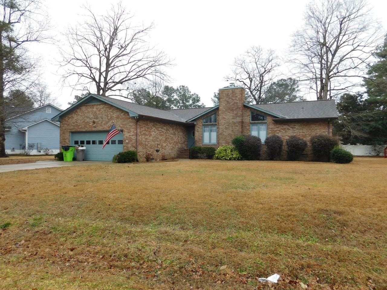 103 Boatswain Dr - Photo 2 of 30