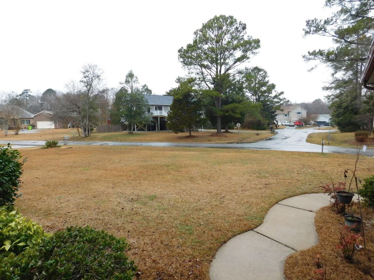 103 Boatswain Dr - Photo 3 of 30