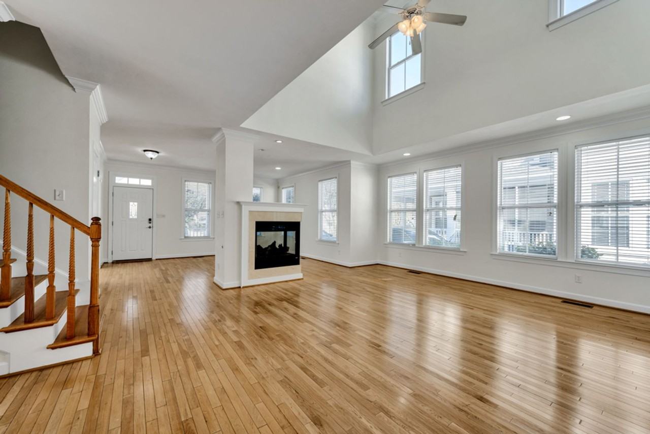 9620 17th Bay St - Photo 6 of 24