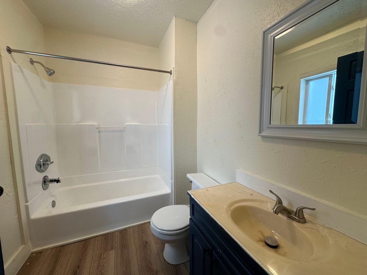 89 Somerset Ave - Photo 6 of 12