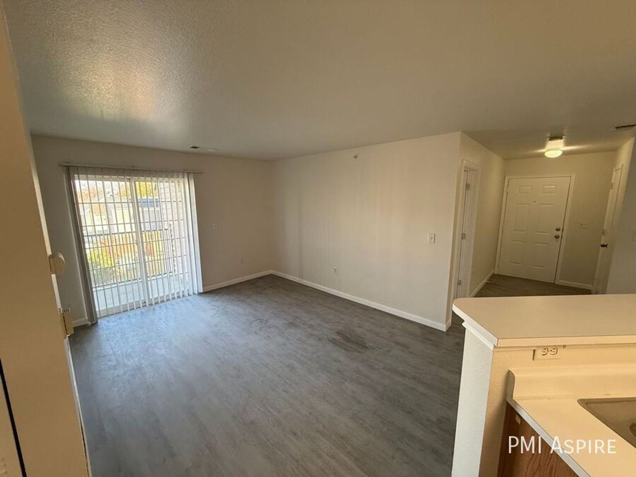 321 Quail Rd - Photo 6 of 47