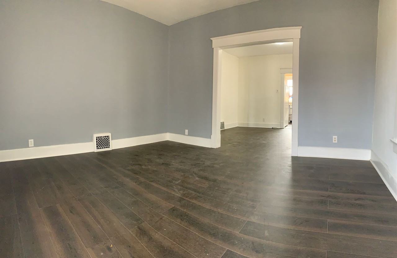 203 W Park St - Photo 2 of 10