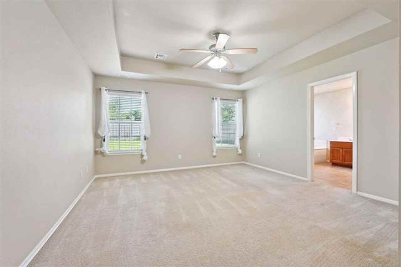 15337 E 89th Ct N - Photo 6 of 10