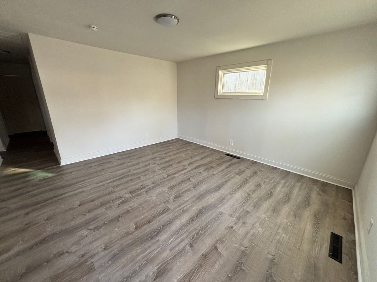 3108 Se Colfax St - Photo 2 of 8