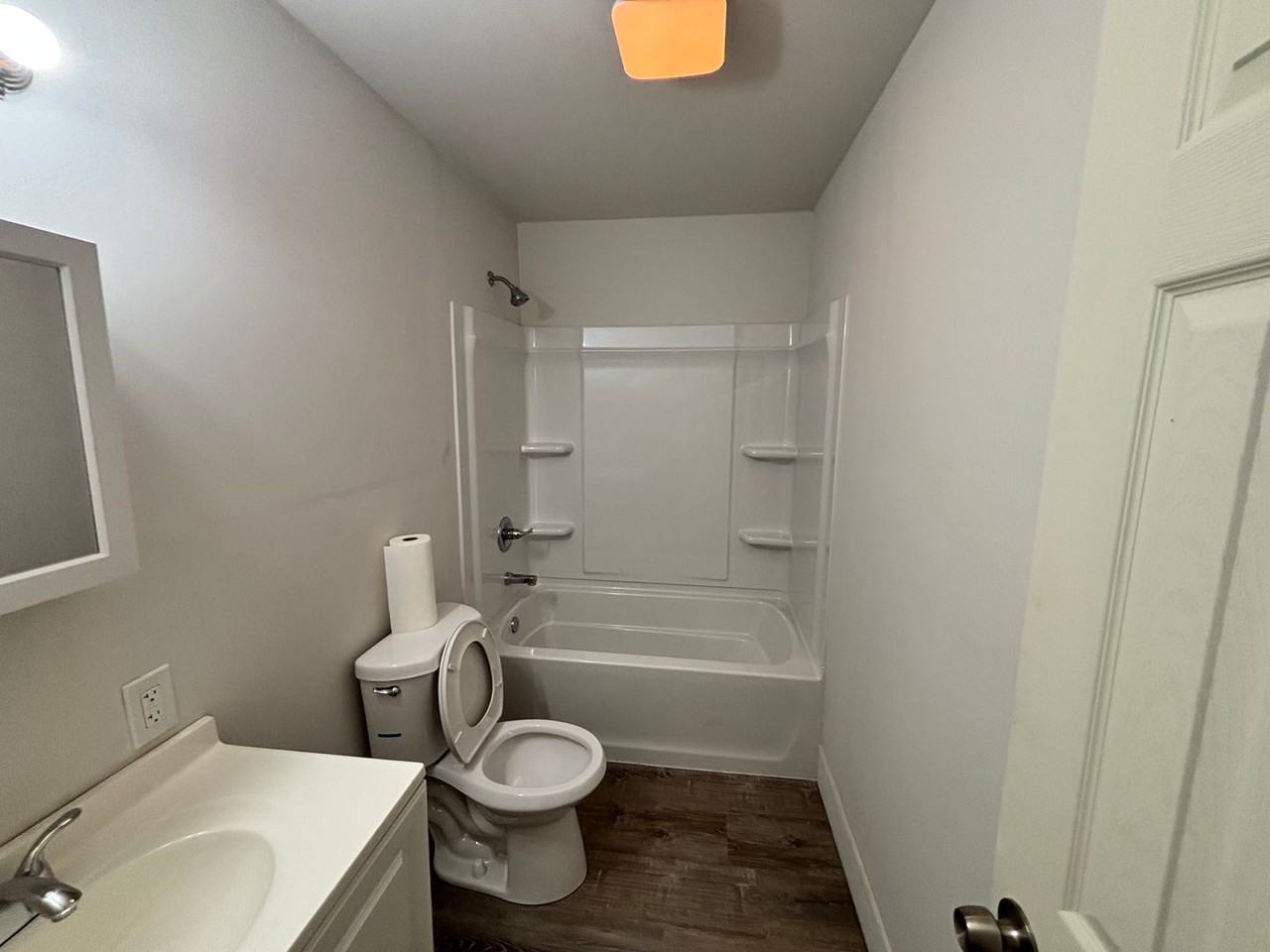 3108 Se Colfax St - Photo 6 of 8