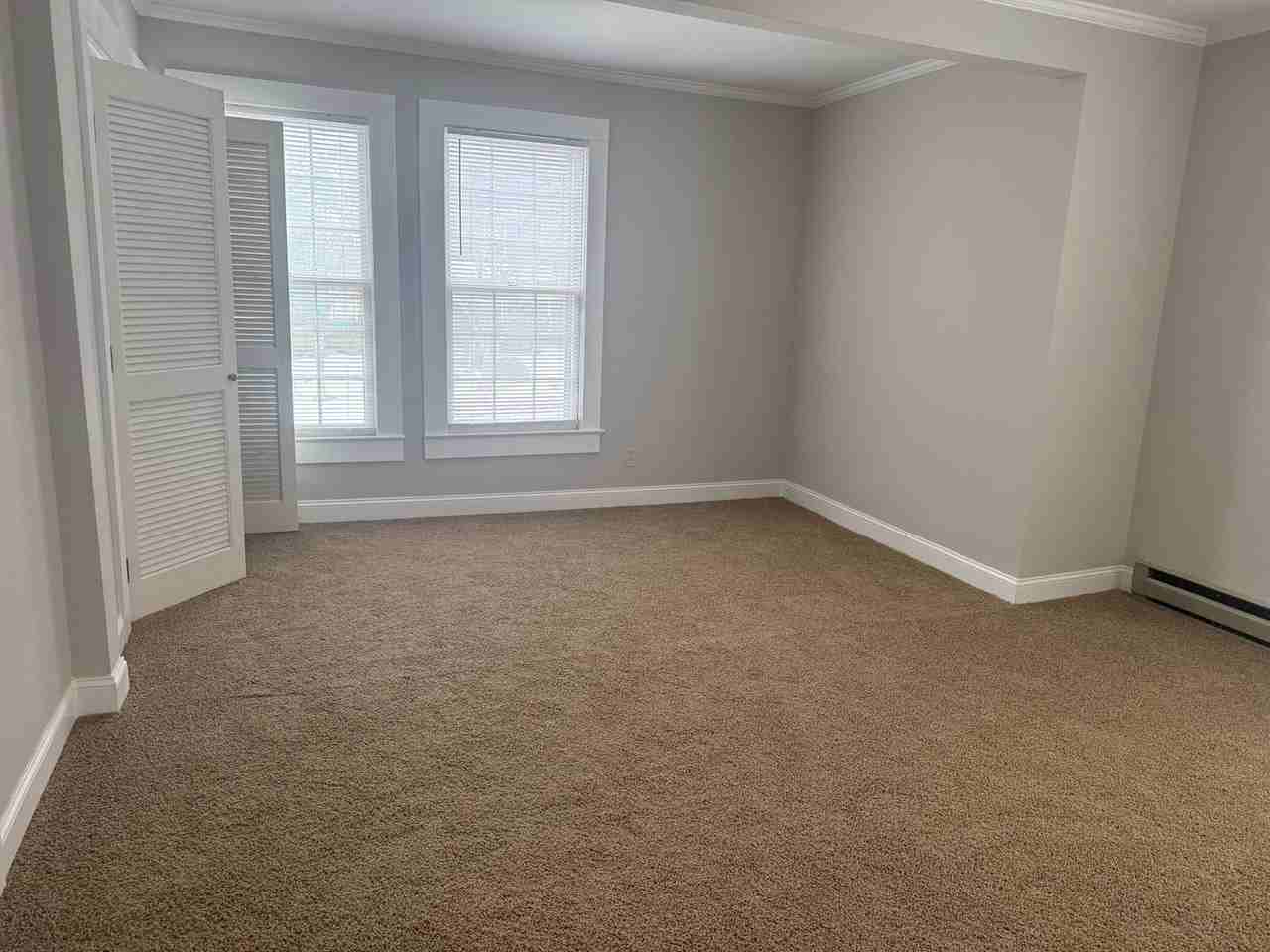 667 Chestnut St - Photo 7 of 12