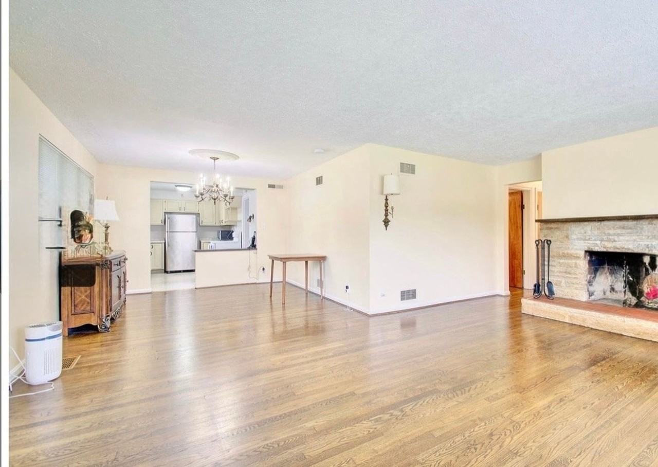 2401 Carlisle Ave - Photo 6 of 19