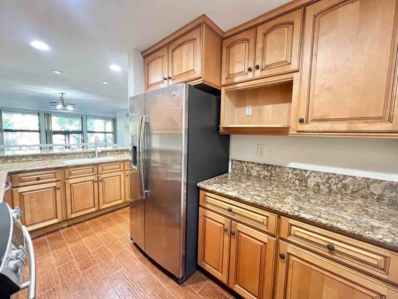 6115 Marina Pacifica Dr N - Photo 4 of 26