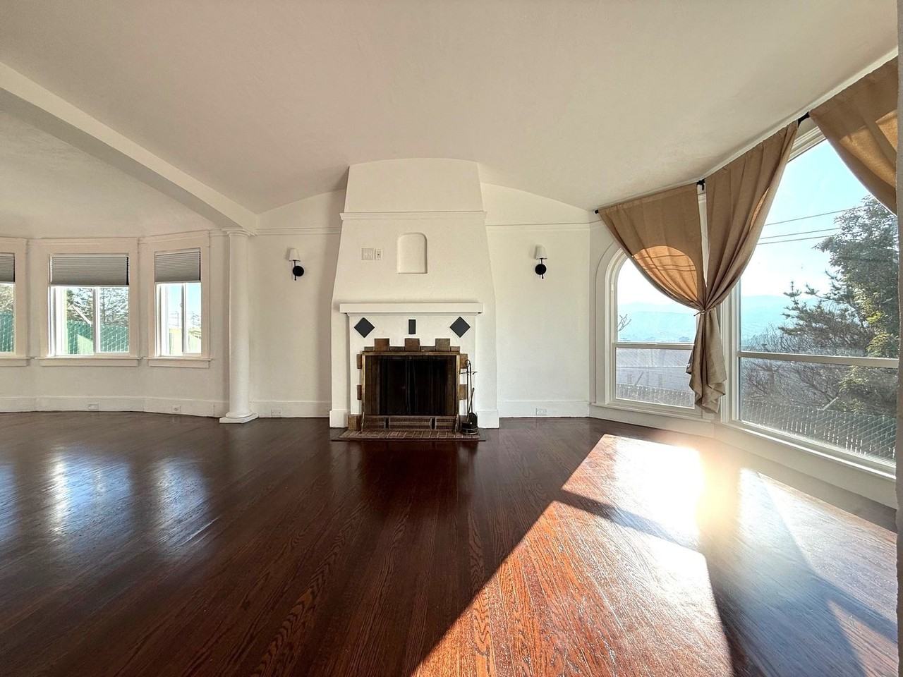 461 Peninsula Ave - Photo 2 of 19