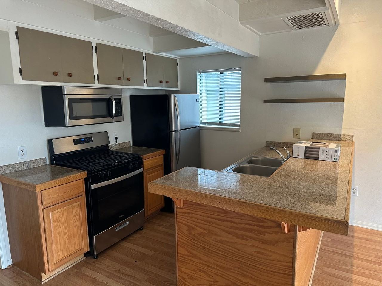 1316 Chestnut St - Photo 3 of 15