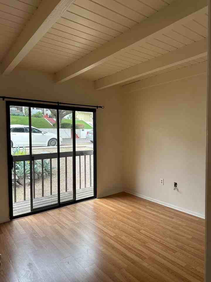 1316 Chestnut St - Photo 4 of 15