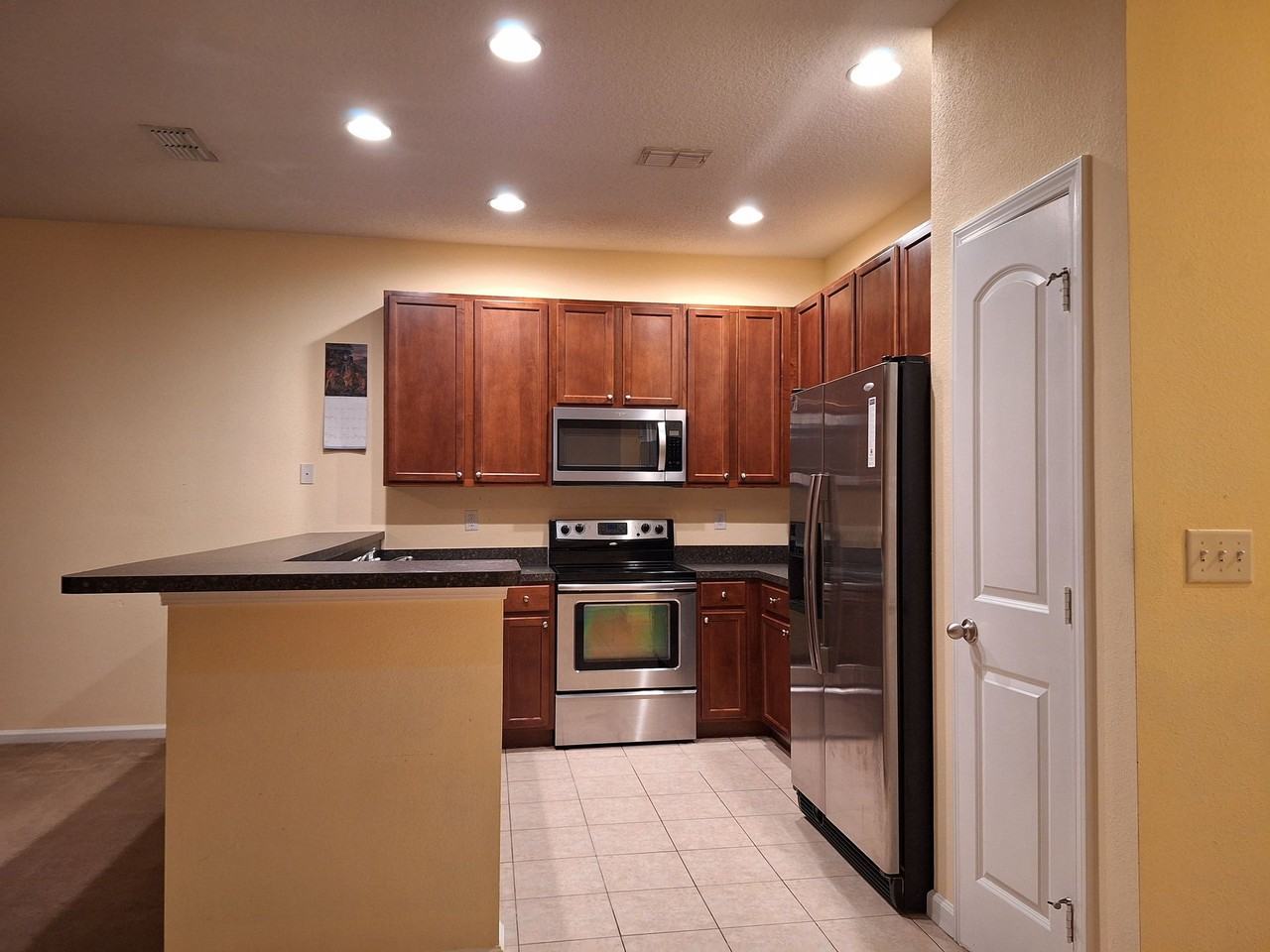 13360 Ocean Mist Dr - Photo 5 of 12