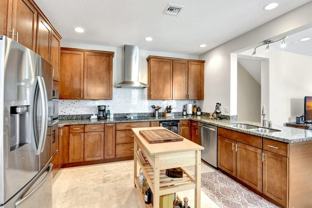 122 Sw 1st Ave - Photo 1 of 1