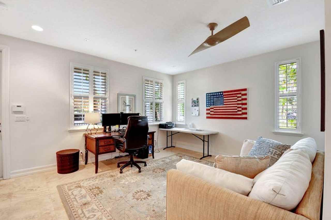 122 Sw 1st Ave - Photo 3 of 48